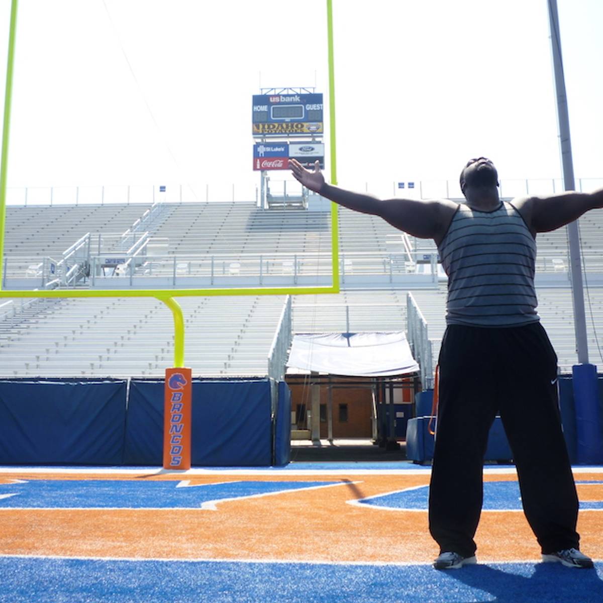 Once homeless, Antoine Turner completes incredible journey to Boise State  Broncos - Sports Illustrated
