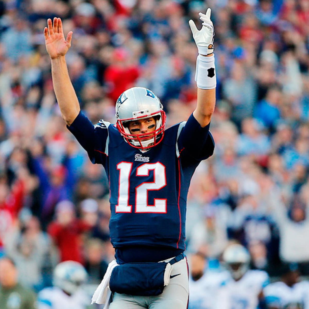 How long has Tom Brady been in the NFL? Years, age of Patriots QB