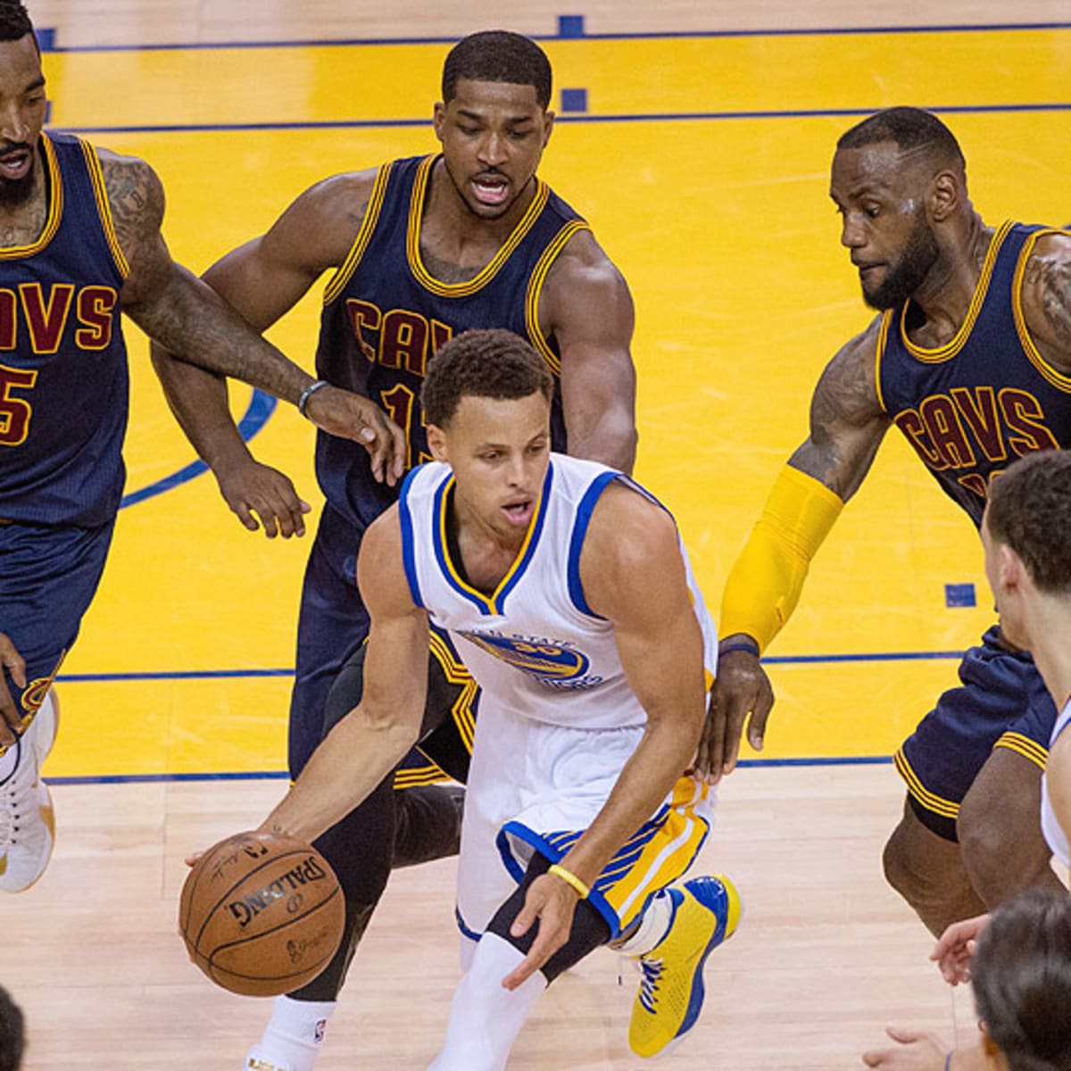 Warriors to rest Stephen Curry, 3 other starters vs. Cavs