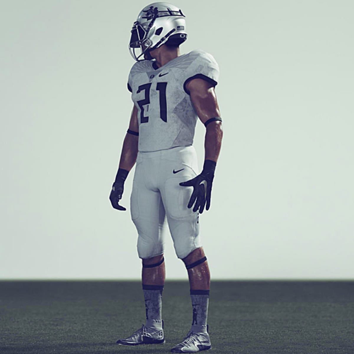 Moss Uniforms on X: #Eagles uniform concept. Splash of Oregon in there  with the font and got rid of black all together. Let me know your thoughts  and feedback  / X