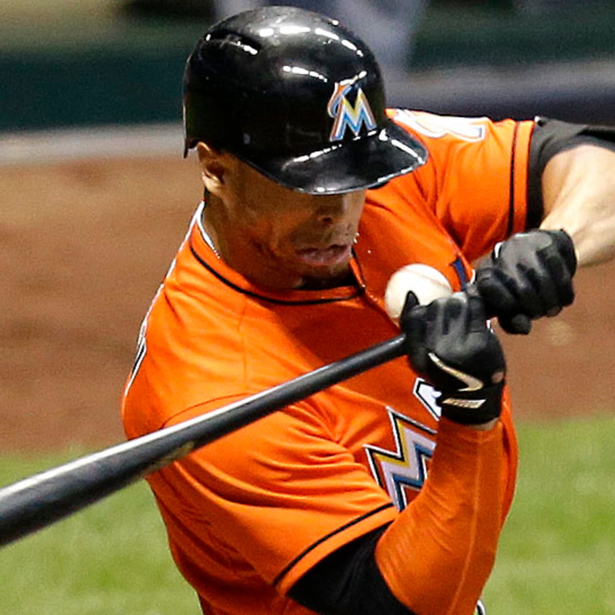 Giancarlo Stanton Hit In Pitch By Face Could Be Out For Season Sports Illustrated