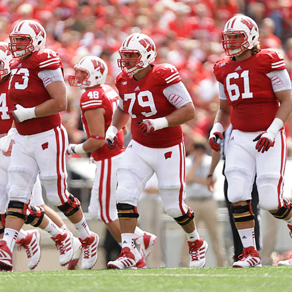 Behind the scenes with the Wisconsin Badgers offensive line - Sports  Illustrated
