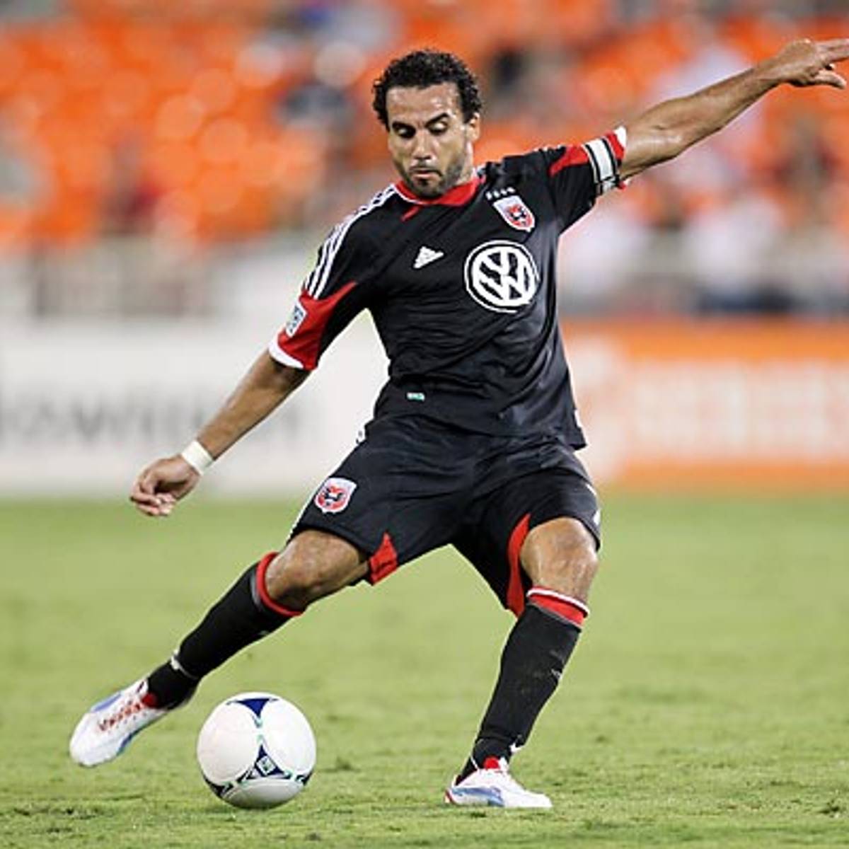 Report: D.C. United cuts ties with Dwayne De Rosario - Sports Illustrated