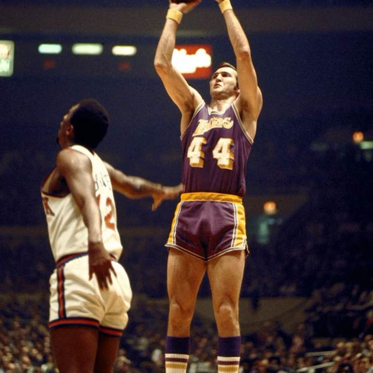 This Day in History: Bucks snap Lakers' 33-game win streak