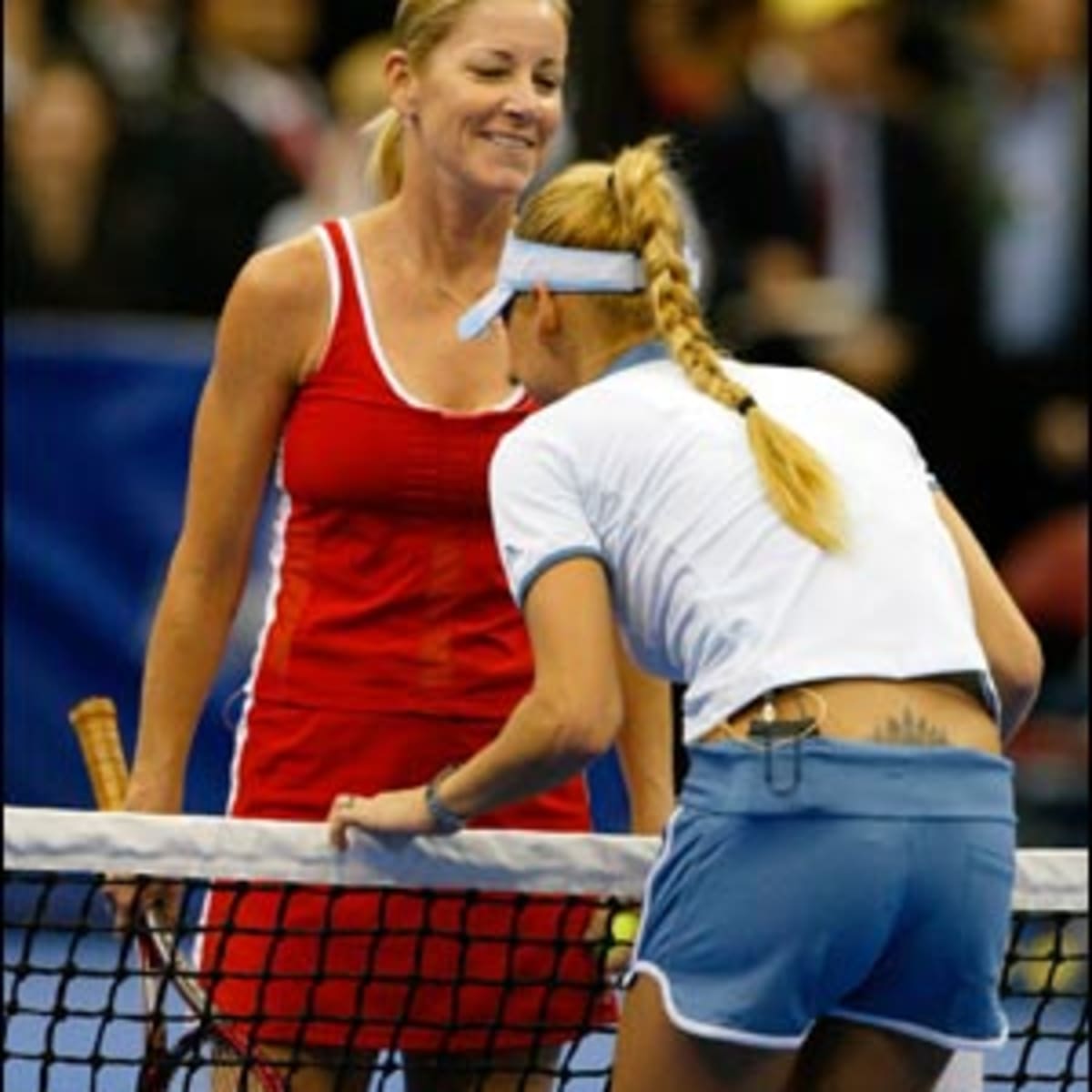 Anna Kournikova Posed For Cheeky Photo For Sports Illustrated Swimsuit - The Spun: What's Trending In The Sports World Today