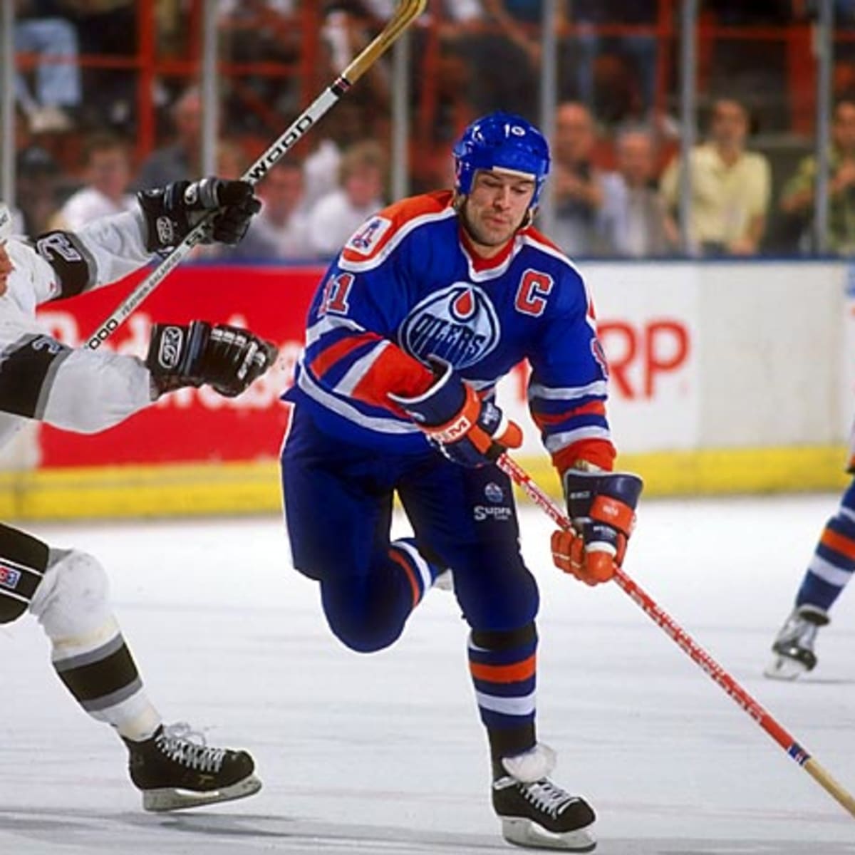 Mark Messier of the Eastern Conference and the New York Rangers News  Photo - Getty Images