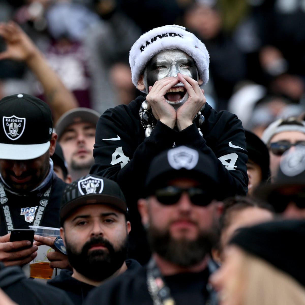 oakland raiders fan gear