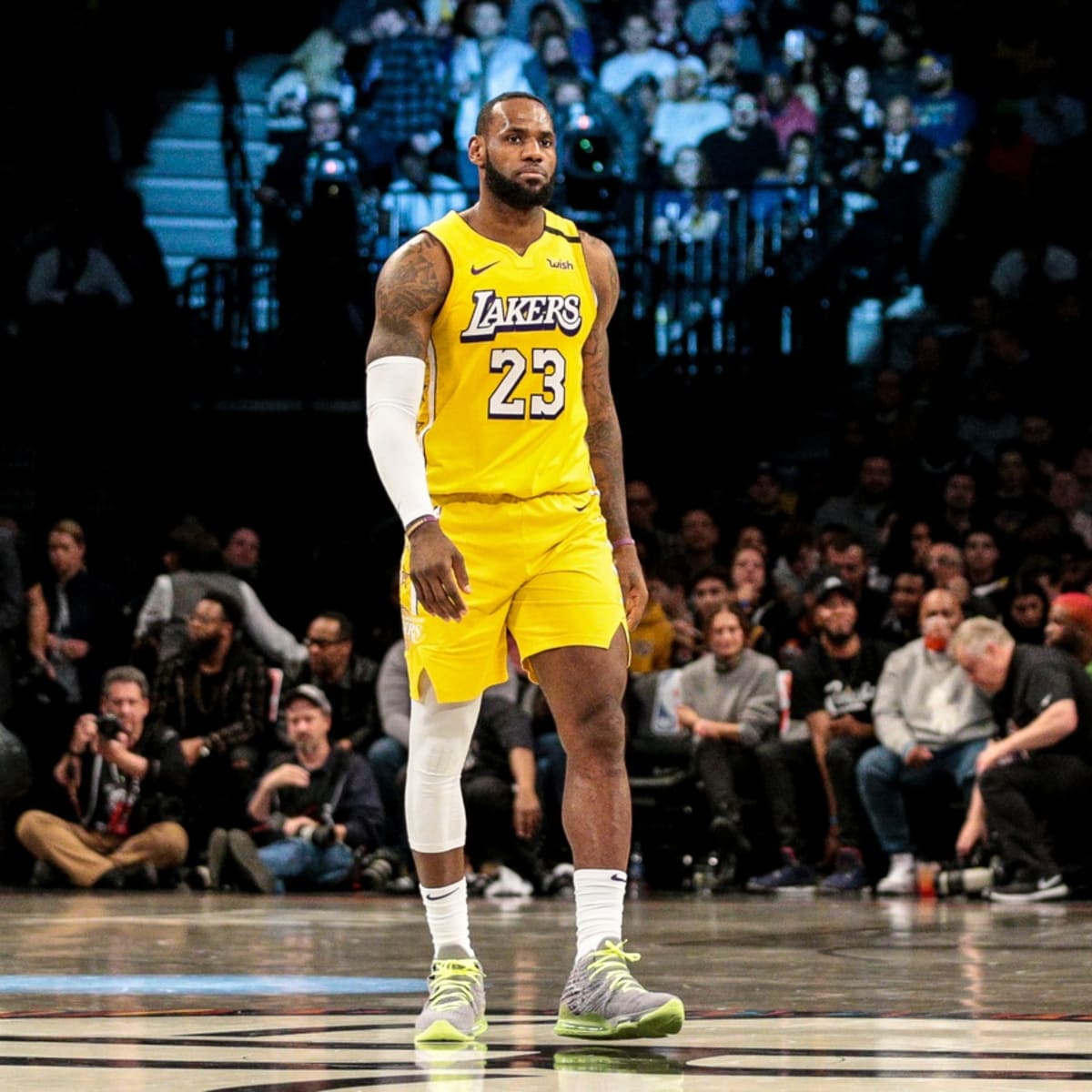 LeBron James Gives Powerful Speech About Kobe Bryant Before First Game  Since Death
