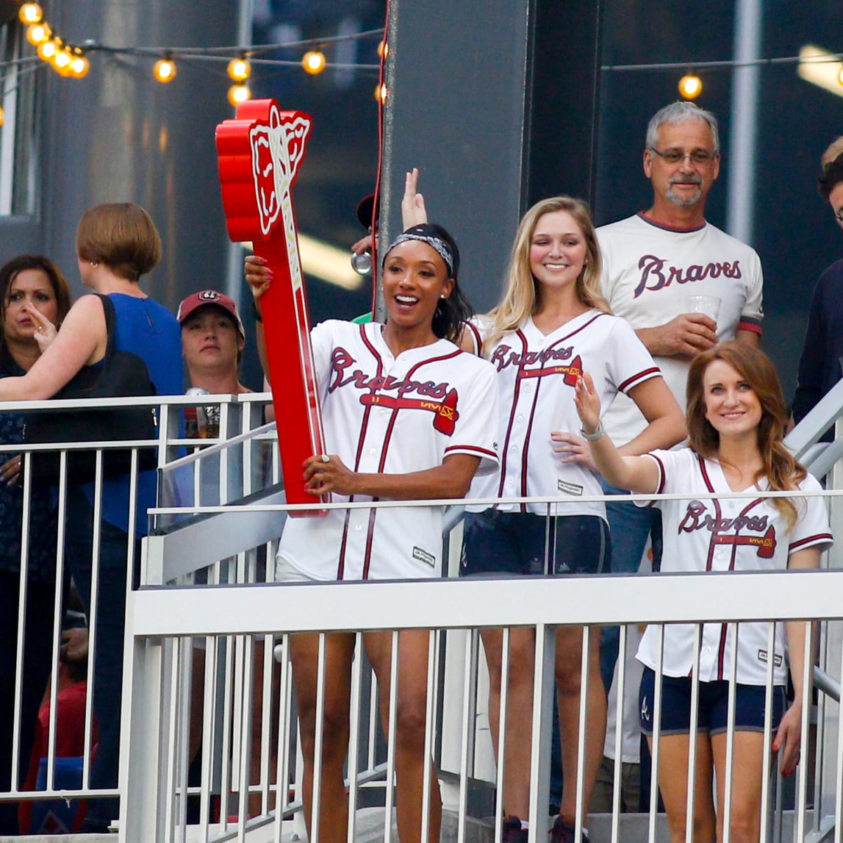 Atlanta Braves remove 'chop on' sign, no decision made on fan chant -  Sports Illustrated