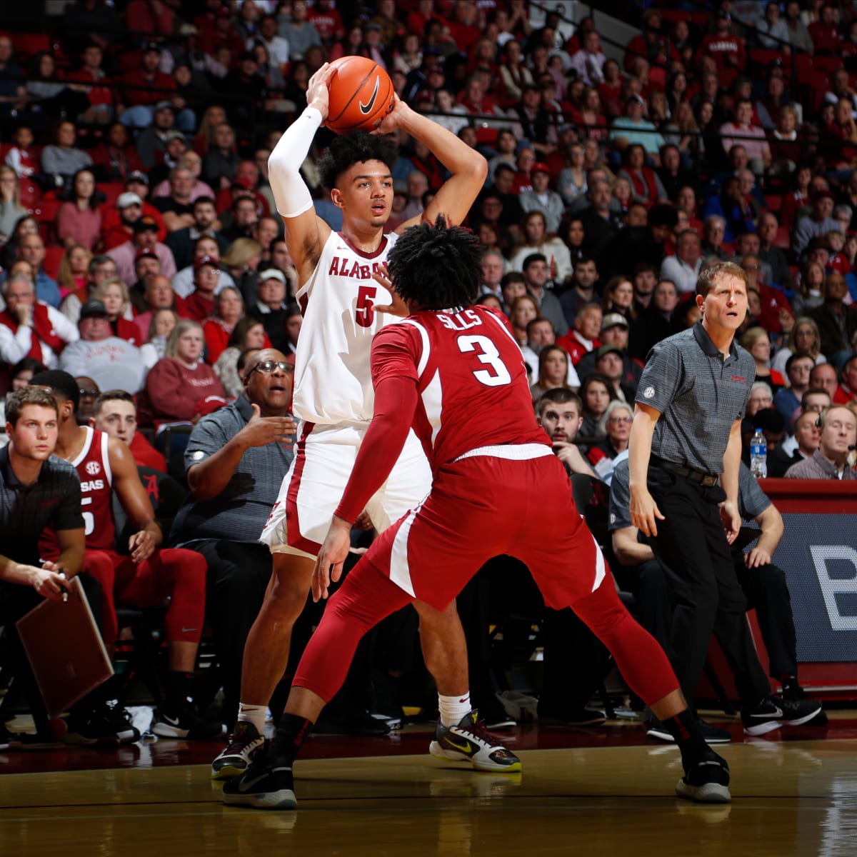 How To Watch Arkansas Razorbacks At Alabama Crimson Tide Basketball Tv Time Online Sports Illustrated Alabama Crimson Tide News Analysis And More