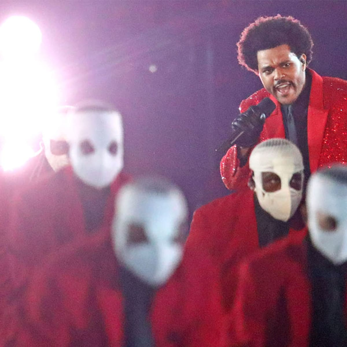 Why were the Weeknd's Super Bowl dancers wearing facial bandages? - Sports  Illustrated