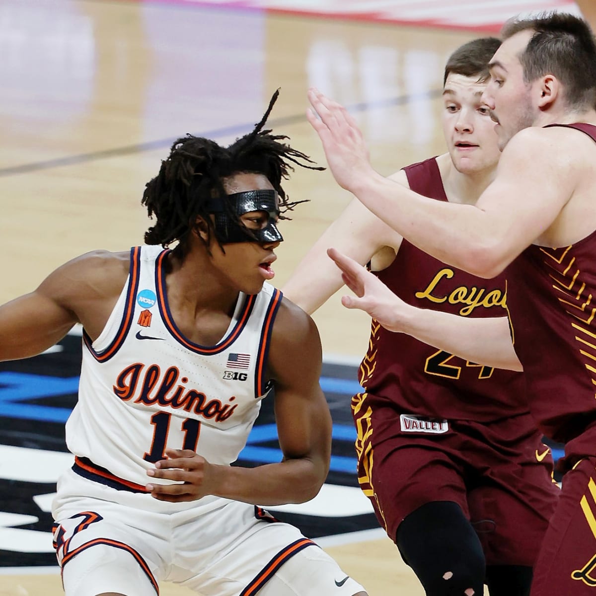 How Ayo Dosunmu's family play a part in Illinois star's success