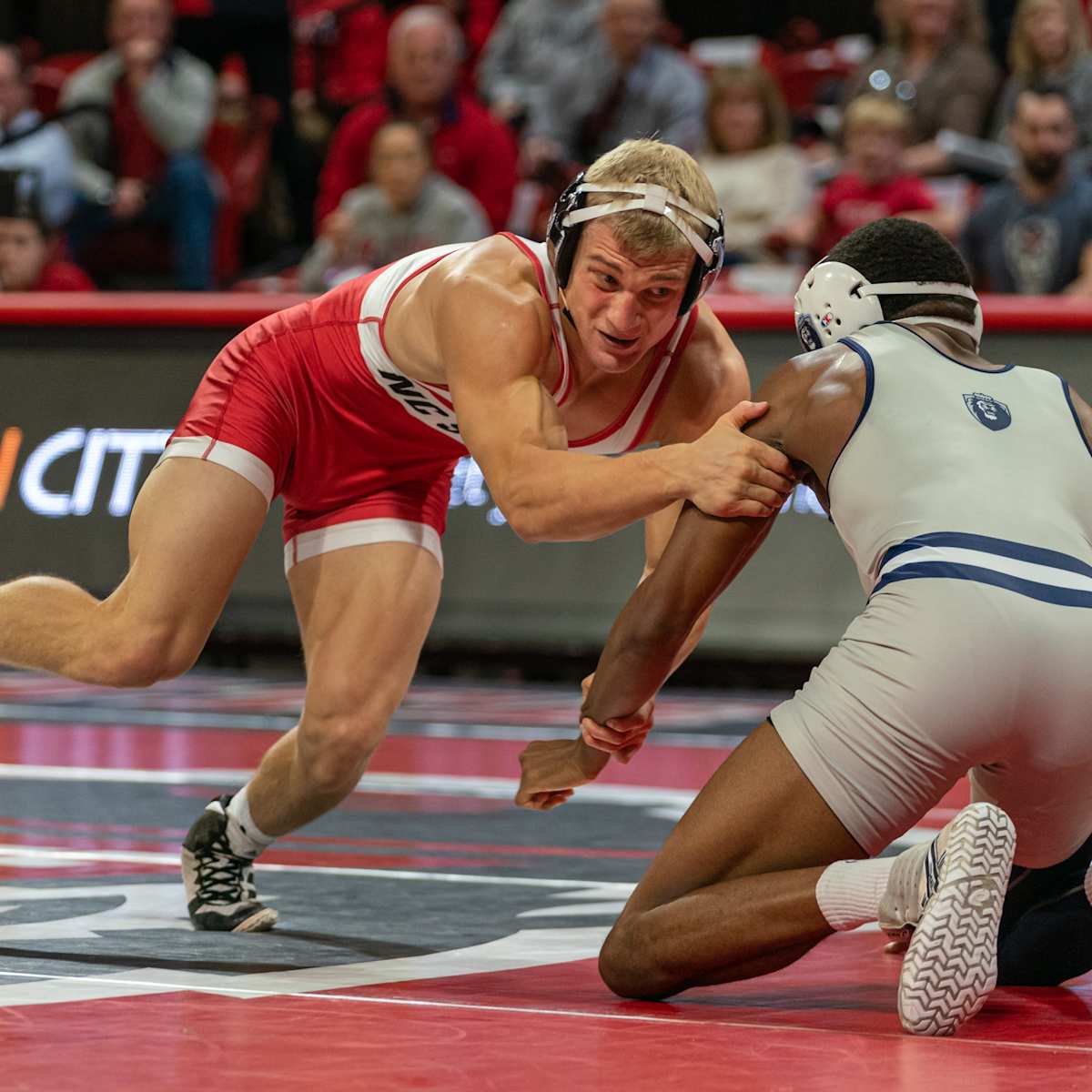 Wolfpack Wrestlers Win Second Straight Acc Title Sports Illustrated Nc State Wolfpack News Analysis And More