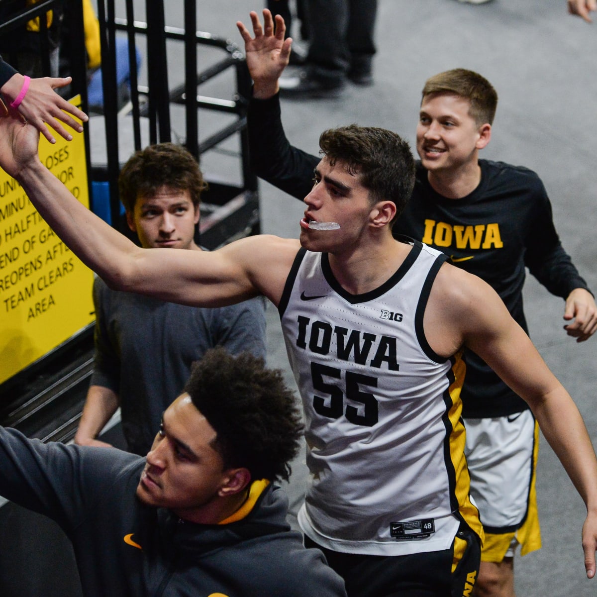 Iowa's Luka Garza is college basketball star after offseason workouts