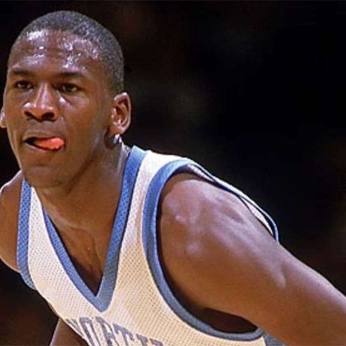 Hotel to Michael Jordan's UNC dorm room for guests - Sports Illustrated