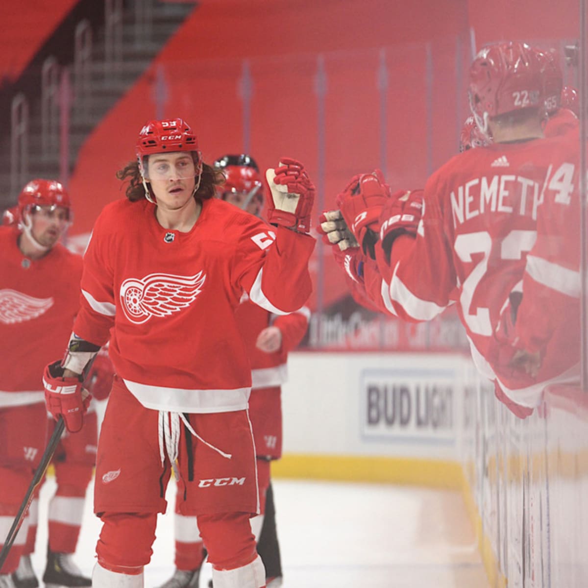 Detroit Red Wings left wing Tyler Bertuzzi celebrates his game-winning goal  with teammates against the Columbus Blue Jackets in overtime at…
