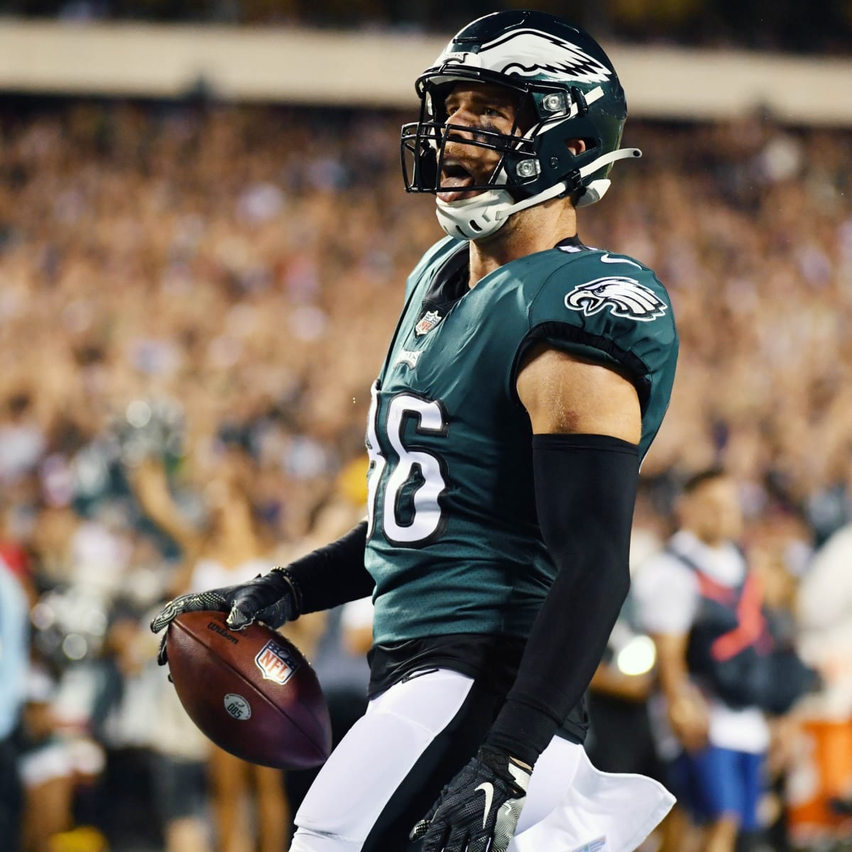 Cardinals acquire tight end Zach Ertz in trade with Eagles