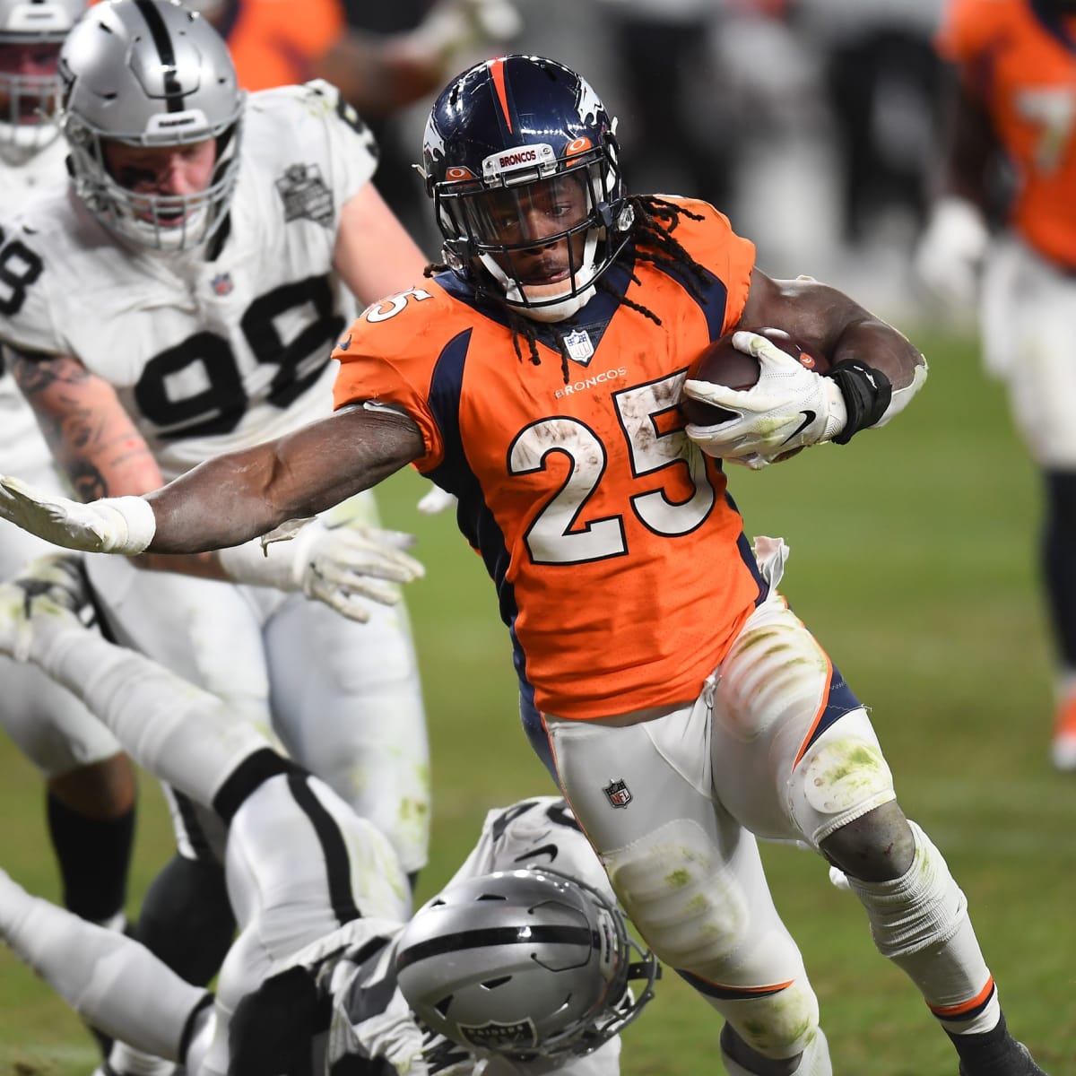Denver Broncos vs. Las Vegas Raiders: Three Keys to a Mile High Victory in  Week 1 - Sports Illustrated Mile High Huddle: Denver Broncos News, Analysis  and More