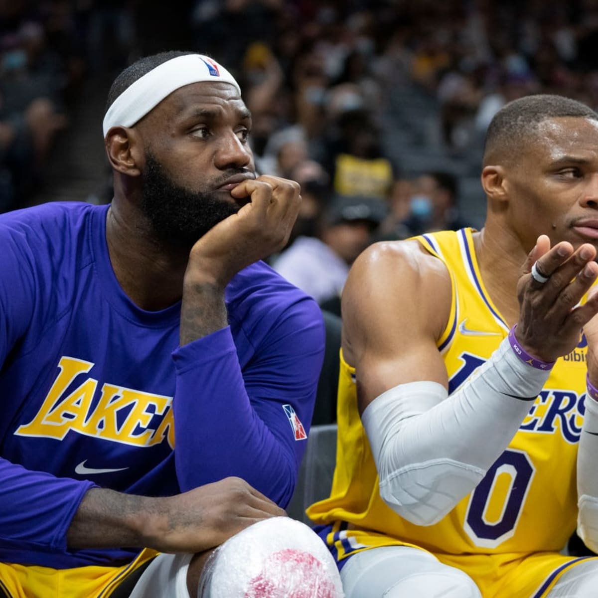 LeBron James, Lakers Lose It After Austin Reaves Nails Game Winning 3