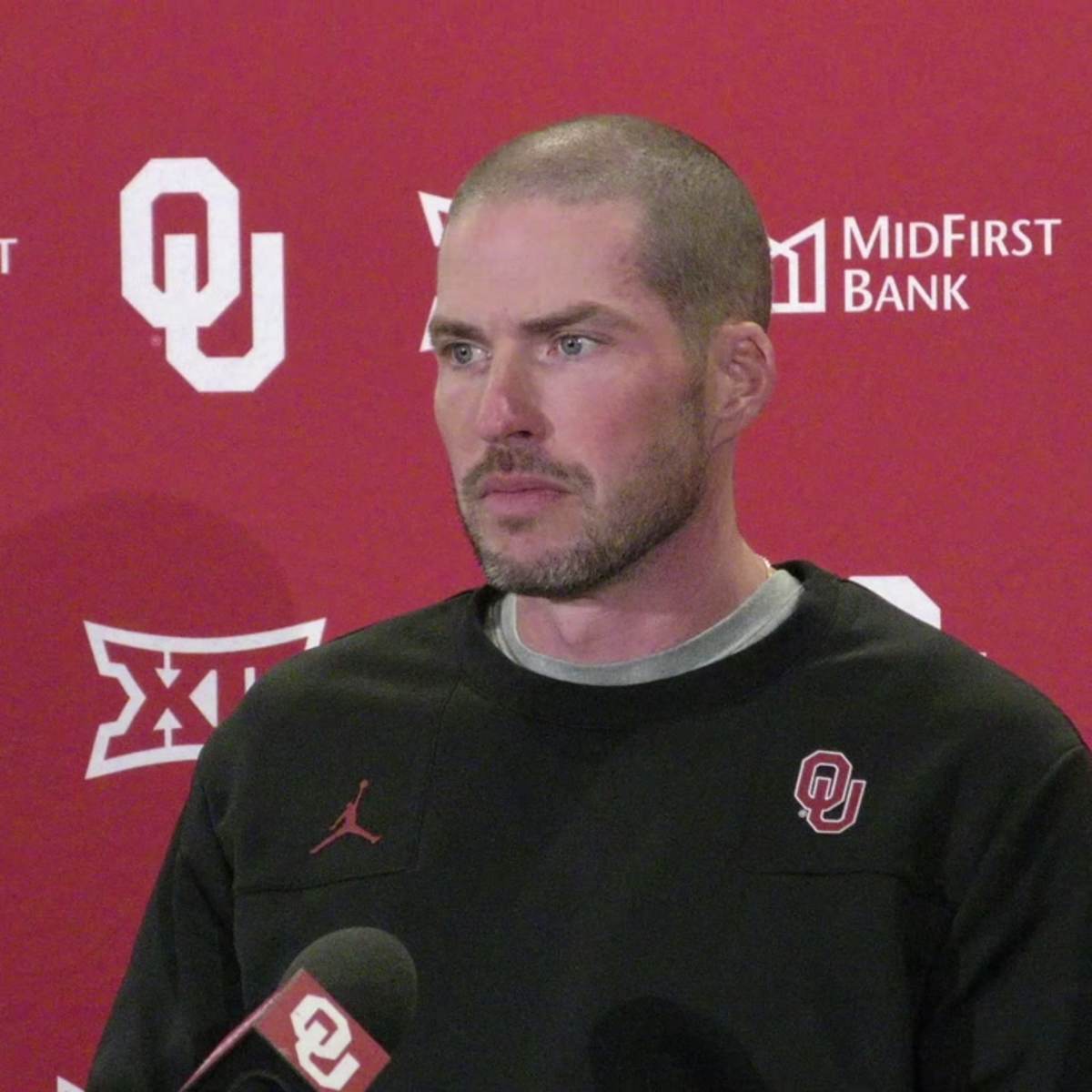 watch oklahoma dc alex grinch press conference sports illustrated oklahoma sooners news analysis and more