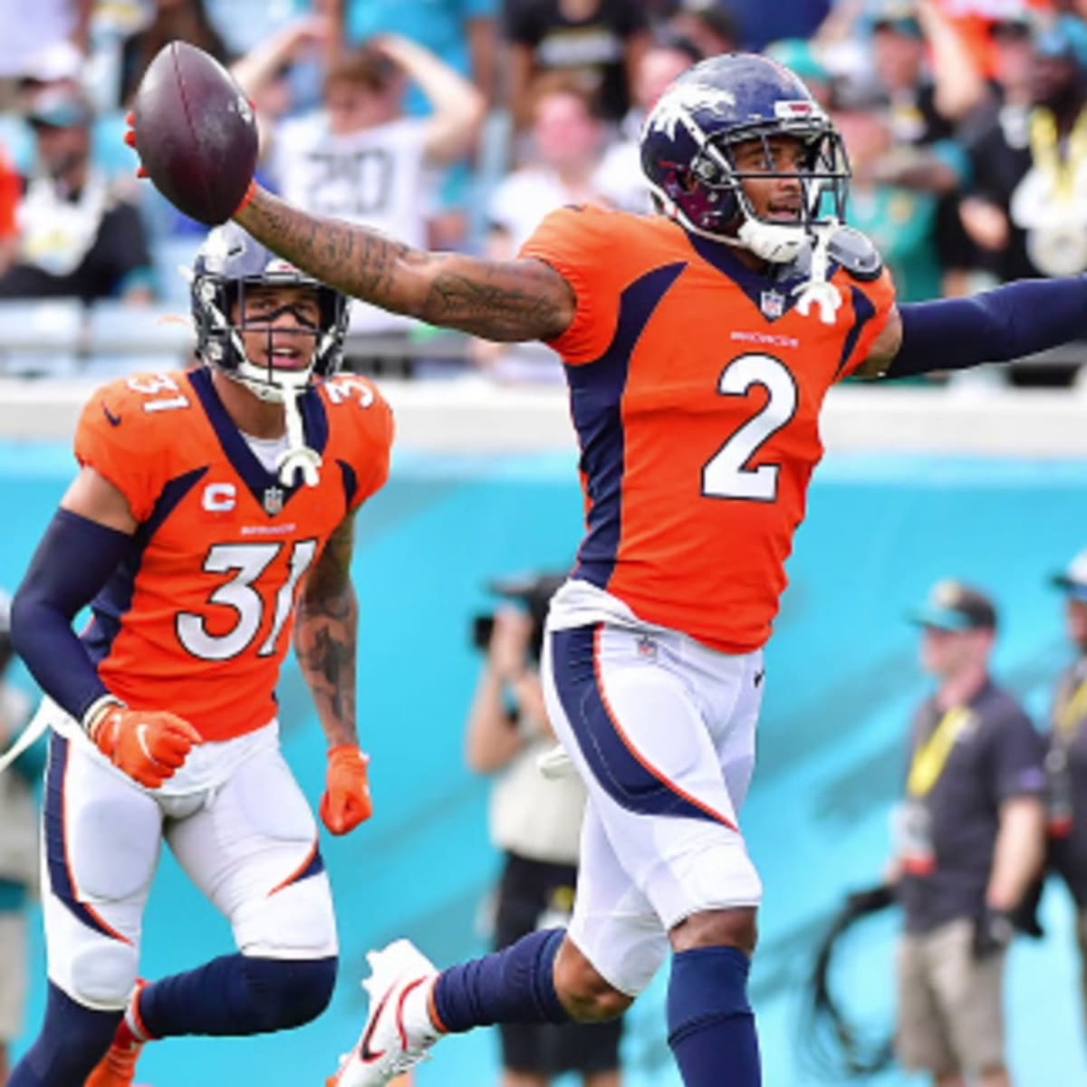 For Certain, Patrick Surtain II Emerges as a Top NFL Corner: Bama in NFL  Week 5 - Sports Illustrated Alabama Crimson Tide News, Analysis and More
