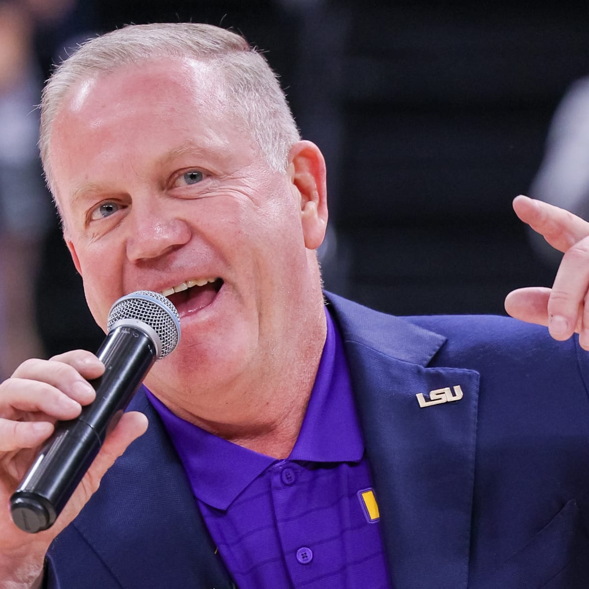 Brian Kelly Video Shows Lsu Football Coach Speaking With Southern Accent Sports Illustrated