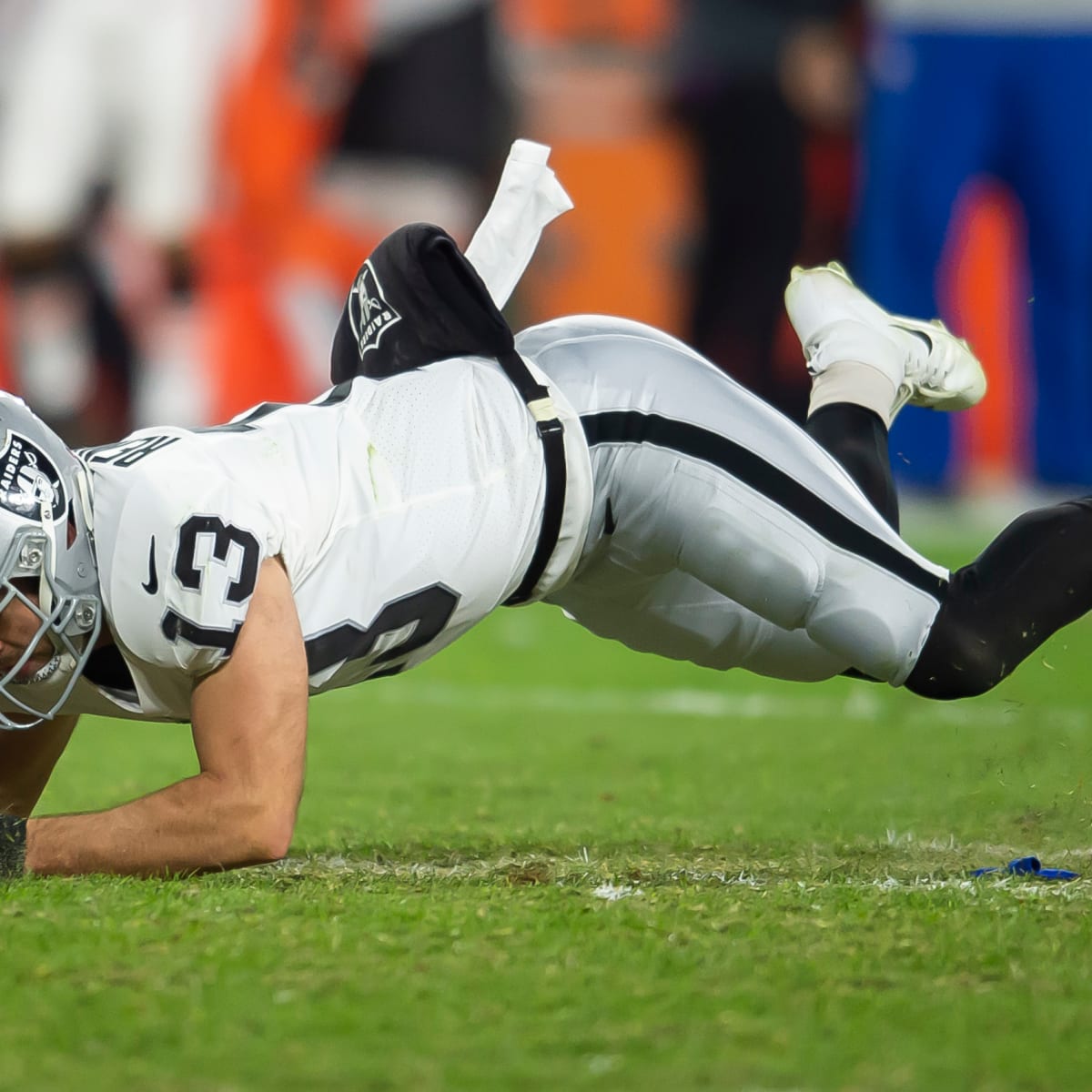 Las Vegas Raiders WR Hunter Renfrow Snubbed on Pro Bowl Selection; Remains  an Alternate - Sports Illustrated Clemson Tigers News, Analysis and More