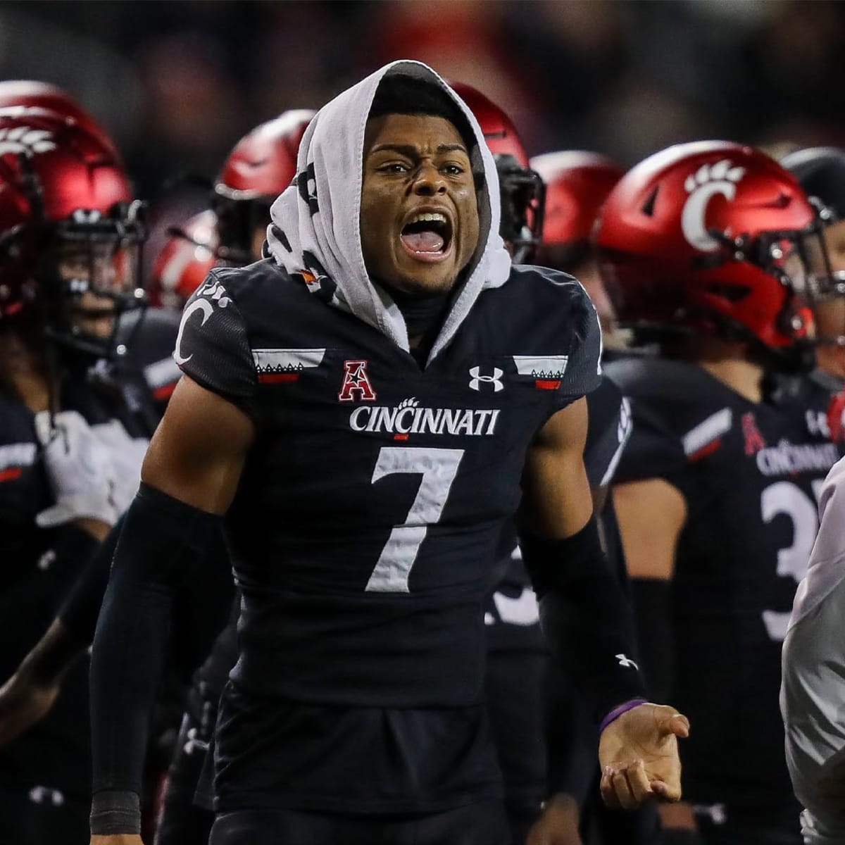 Cincinnati's Coby Bryant to honor Kobe during CFB Playoff semifinal -  Sports Illustrated