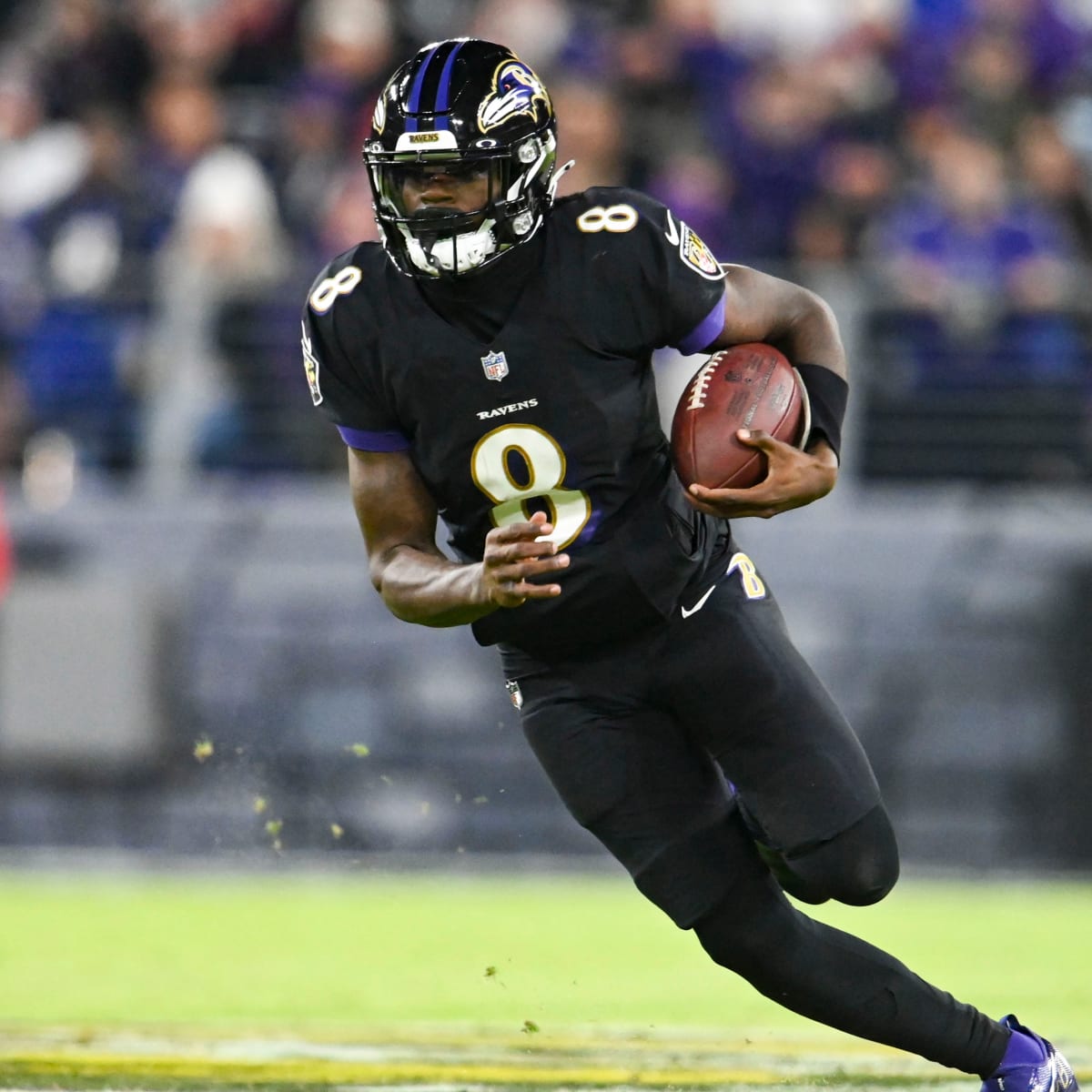 Helmet Stalker on X: Milestone Monday: Ravens QB Lamar Jackson now has the  most rushing yards by a quarterback in a single season. Jackson currently  wears a Riddell SpeedFlex Precision Diamond with