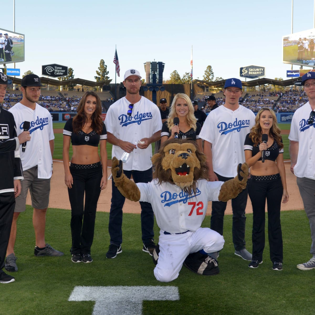 Dodgers: The LA Kings Set to Host Annual 'Dodgers Night' - Inside the  Dodgers