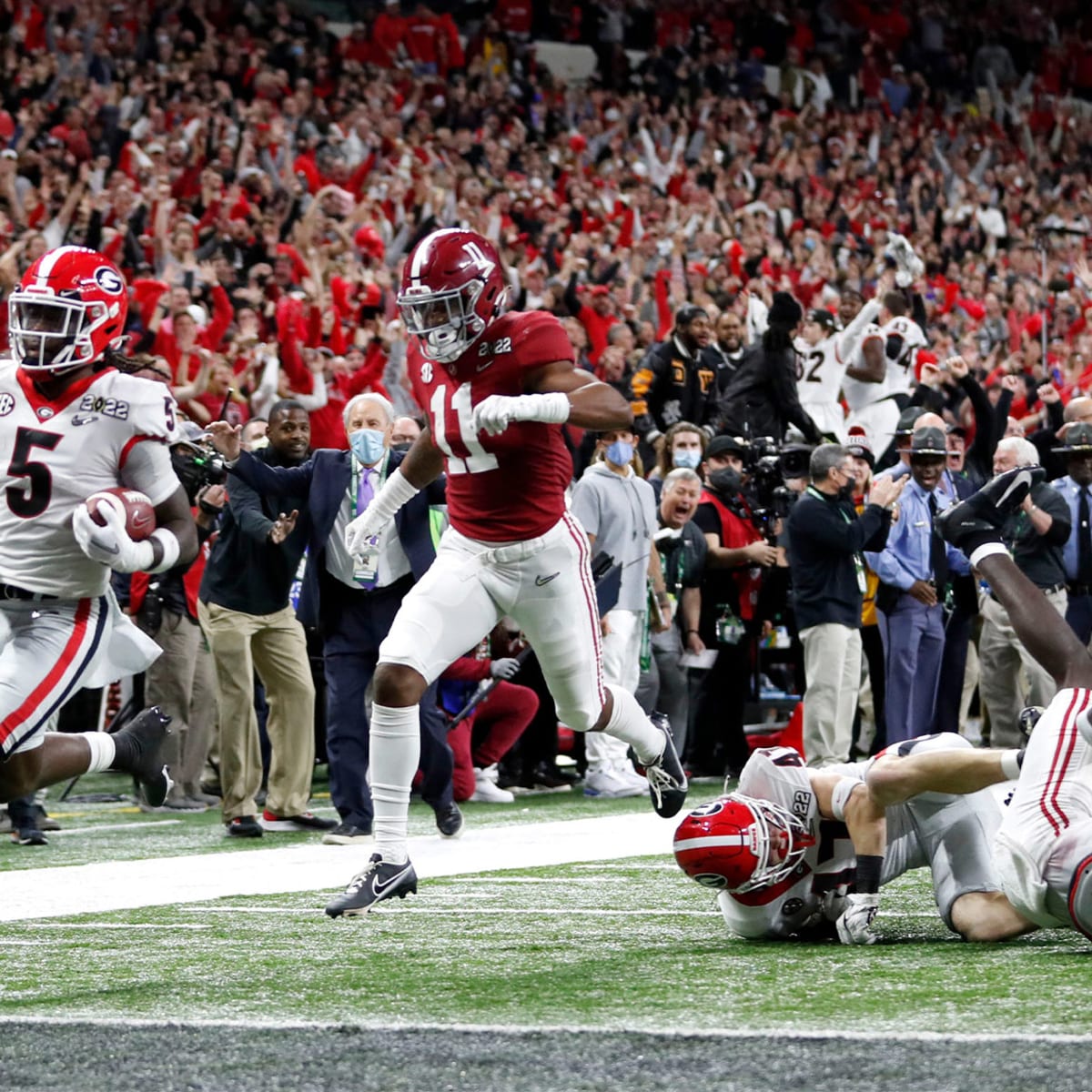 Kelee Ringo's last-minute pick-six clinches national title for Georgia over  Alabama - Sports Illustrated