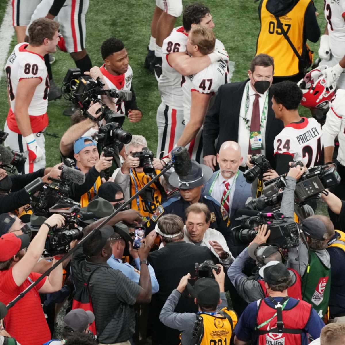 Cfp Title Game What Nick Saban Told Kirby Smart During Post Game Handshake Sports Illustrated