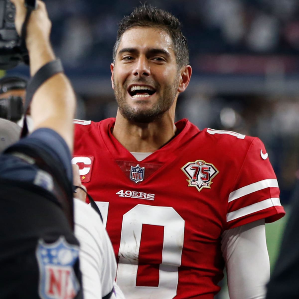 49ers hang on over Cowboys 23-17 in chaotic wild-card finish