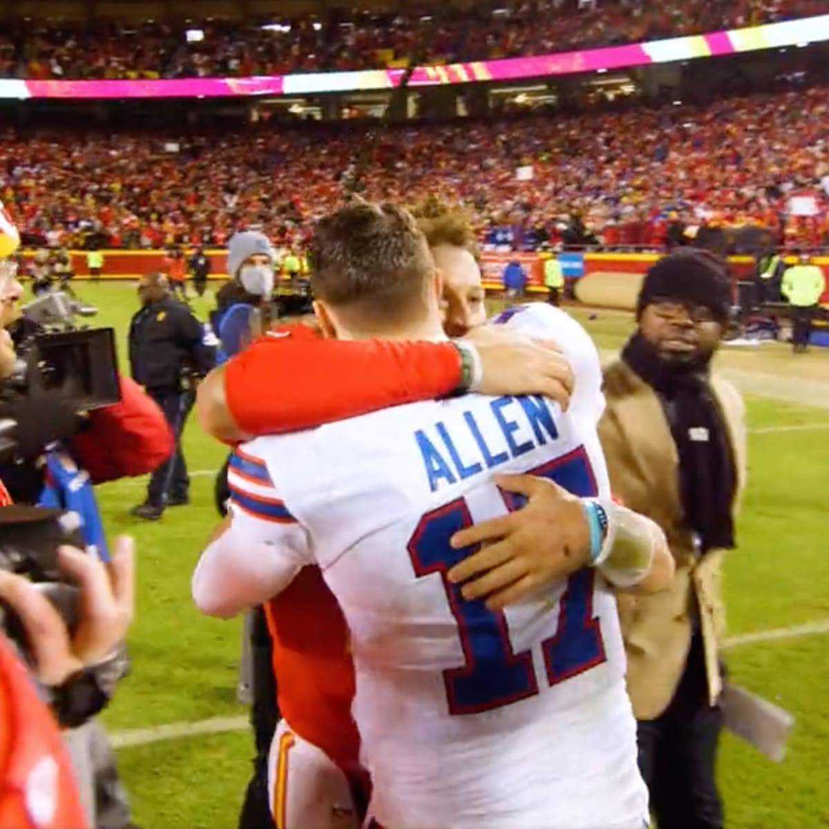 Josh Allen Or Patrick Mahomes Management And Leadership