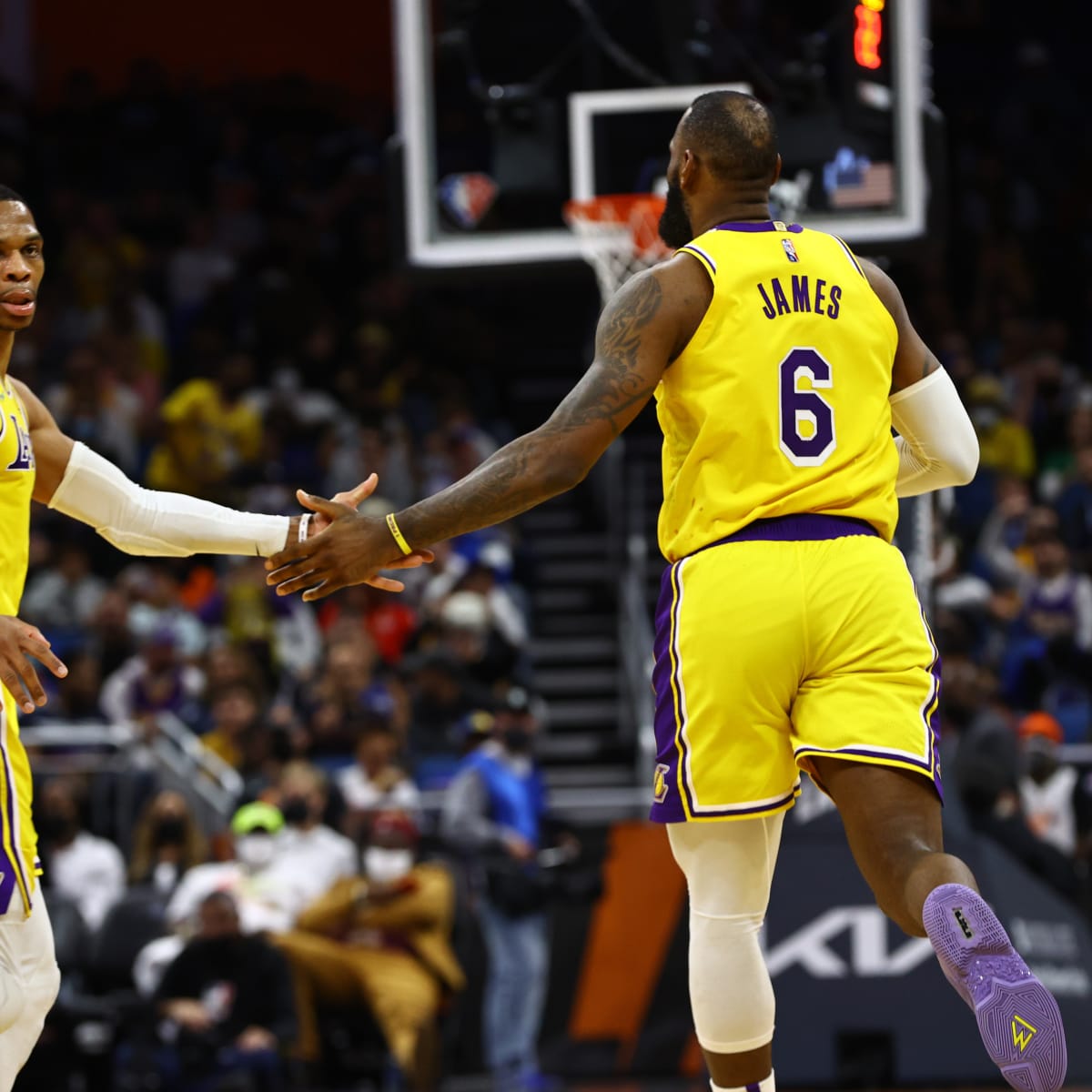 lebron lakers shorts