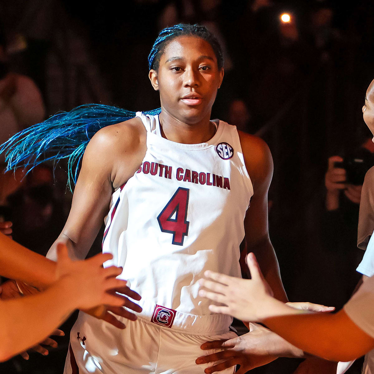 South Carolina stays No. 1 in women's Top 25; Oregon next