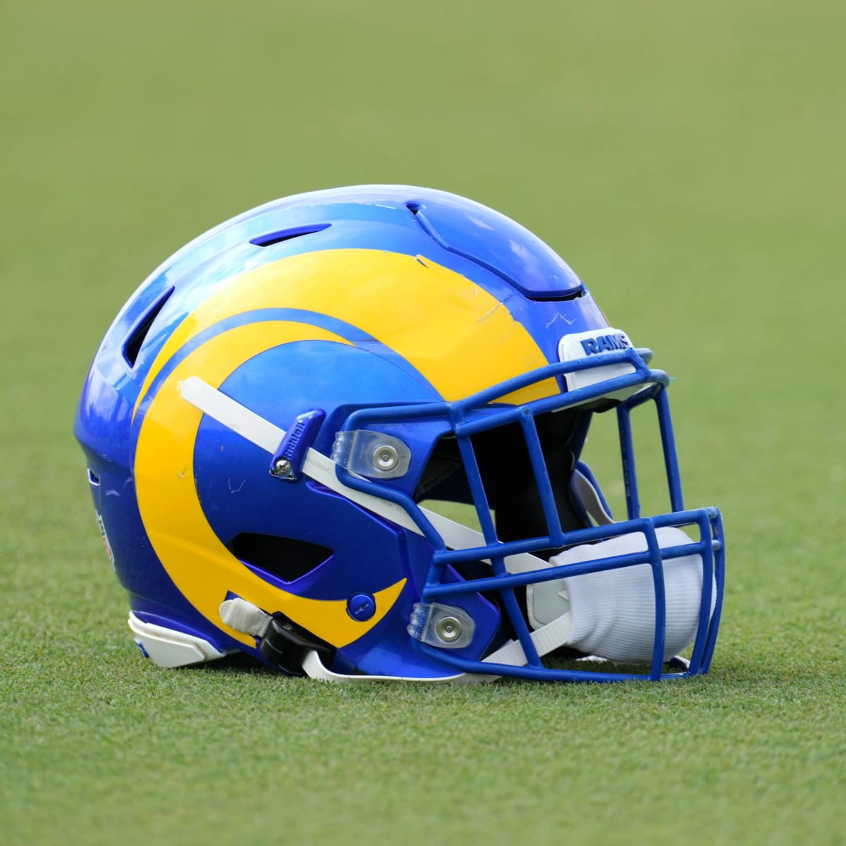 LA Rams helmet