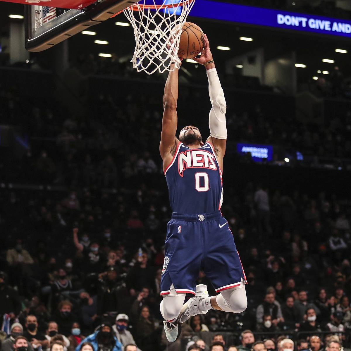 Jevon Carter Expected to Sign with the Milwaukee Bucks - Sports Illustrated  West Virginia Mountaineers News, Analysis and More