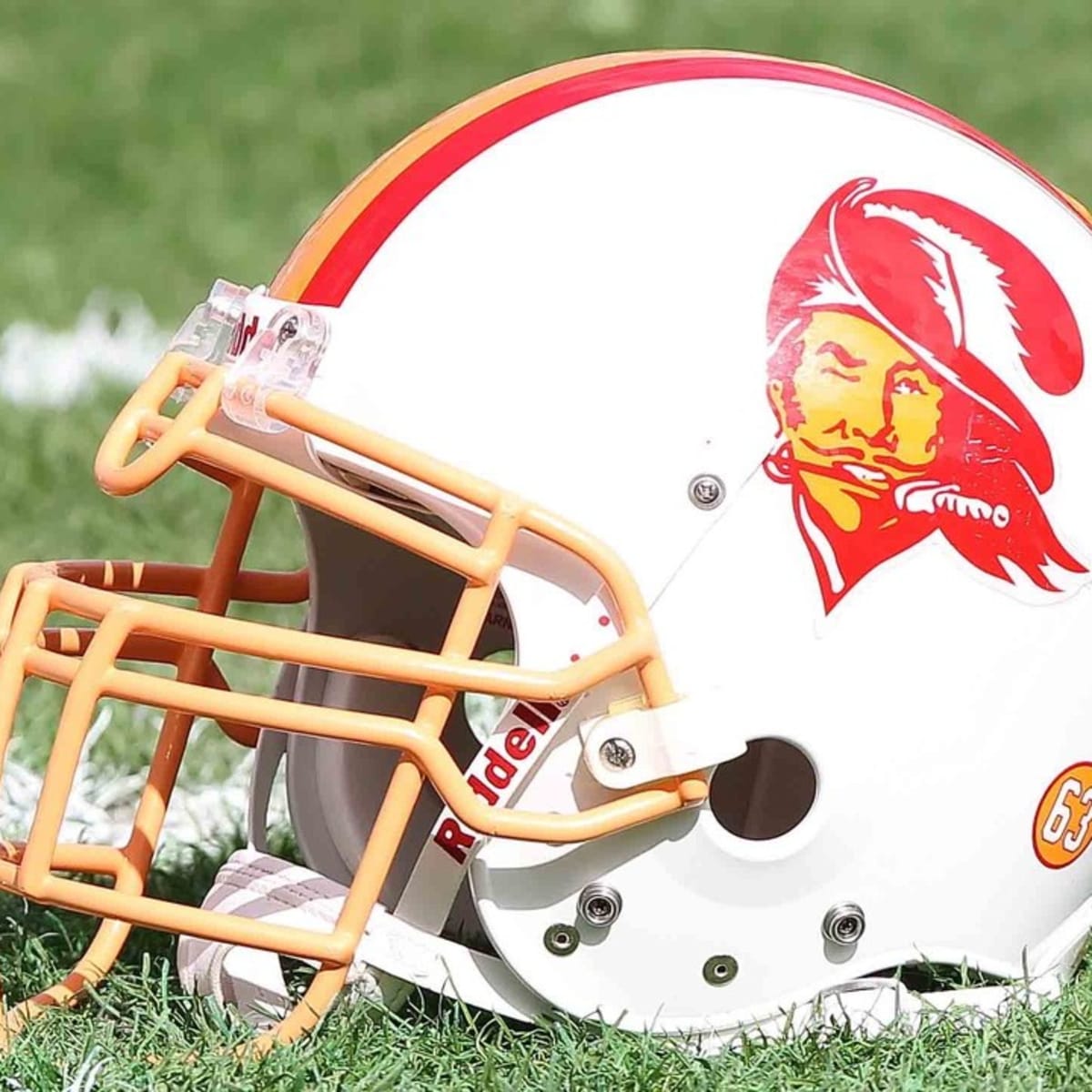 Buccaneers new uniforms: Tampa should've brought back creamsicle unis