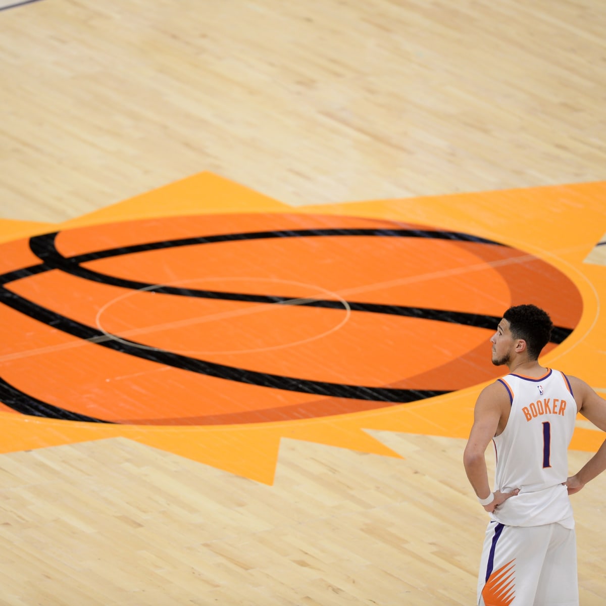Phoenix Suns: Devin Booker out under NBA health and safety protocols