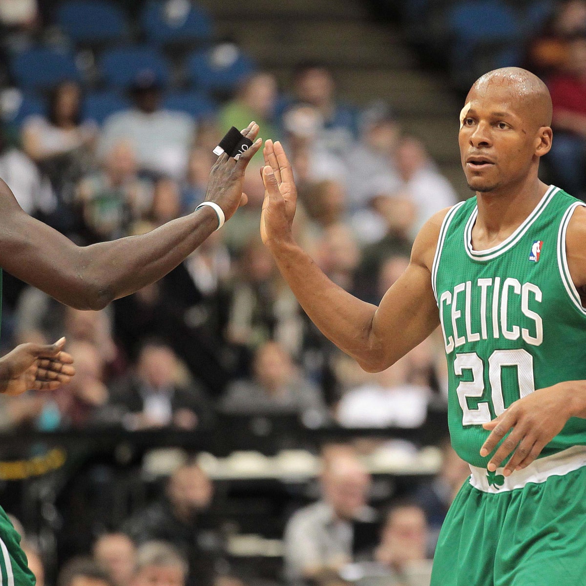 Celtics to retire Garnett's No. 5 jersey next season