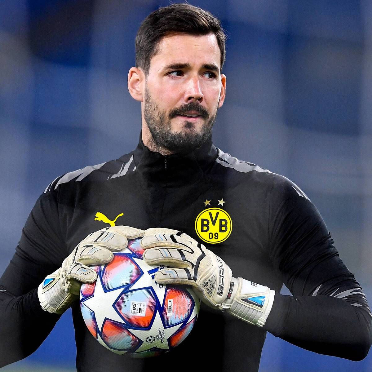 Roman Burki transfer: St. Louis City signs Borussia Dortmund GK - Sports  Illustrated
