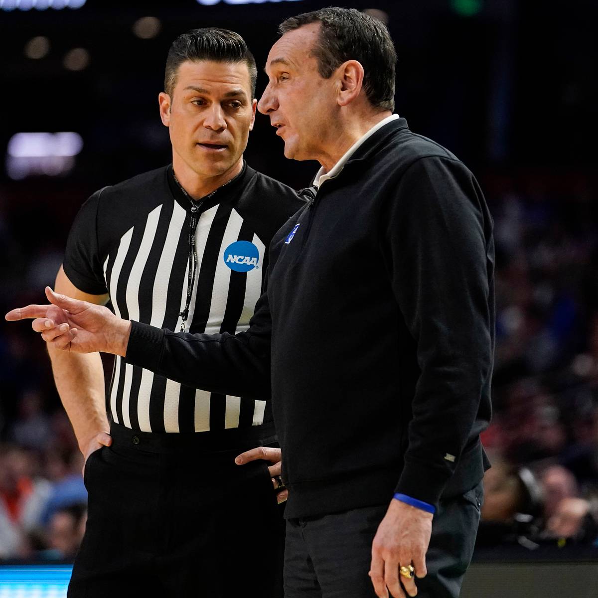 NCAA tournament referees lacking in consistency and accountability - Sports  Illustrated