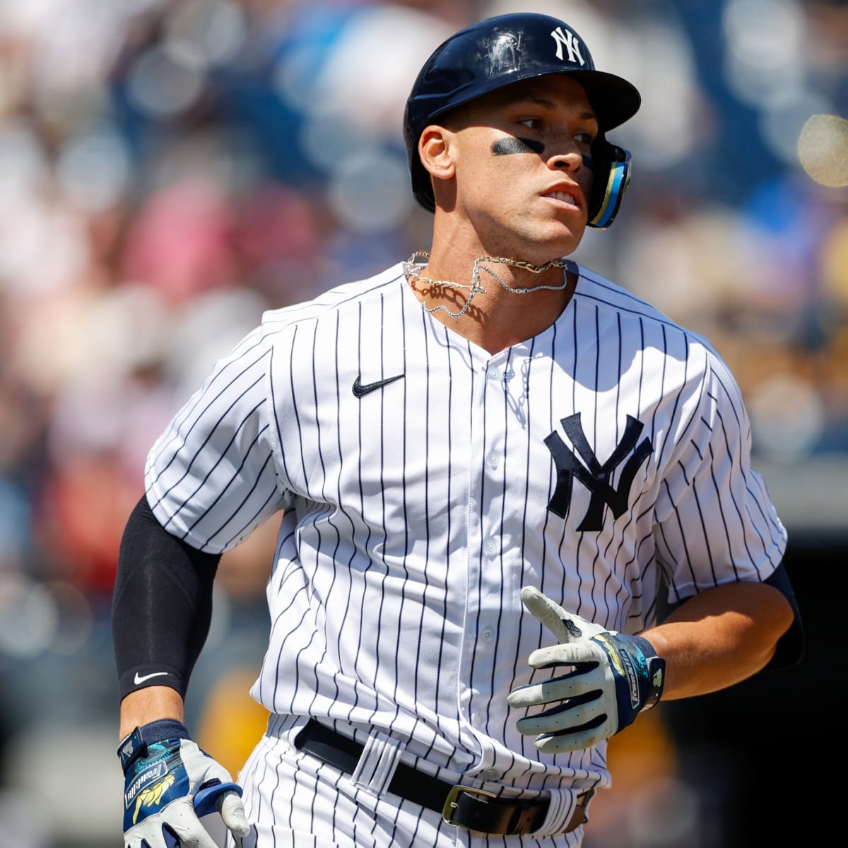 New York Yankees: Team must make re-signing DJ LeMahieu a priority