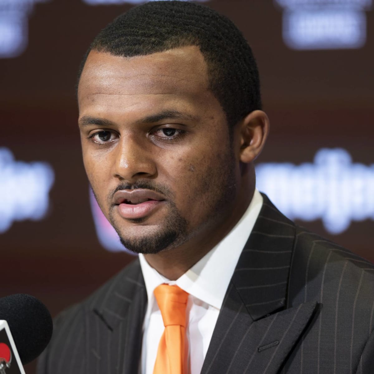 Deshaun Watson Forgets To Remove Falcons Jersey From Background