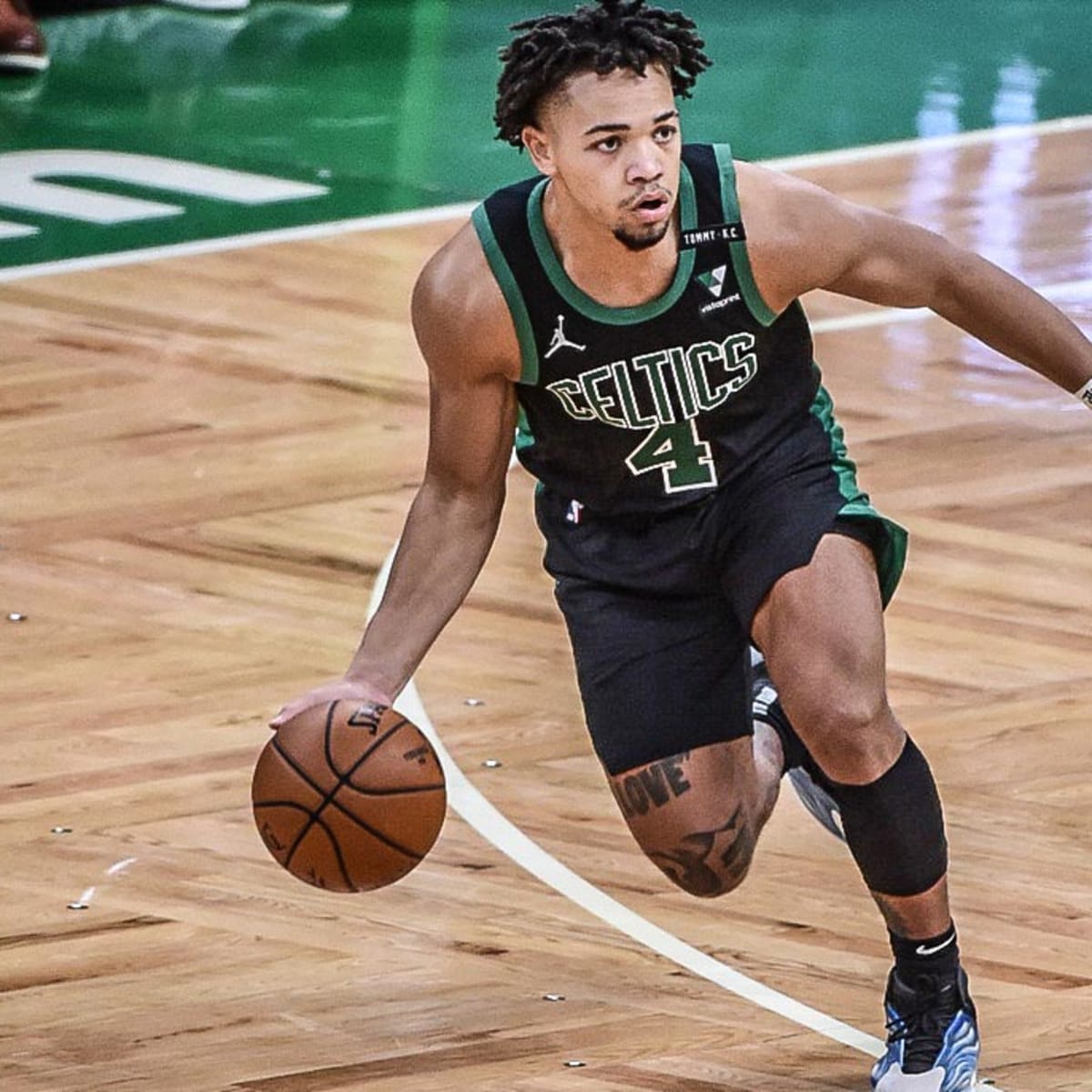 Carsen Edwards Gets Guaranteed Contract - Hammer and Rails