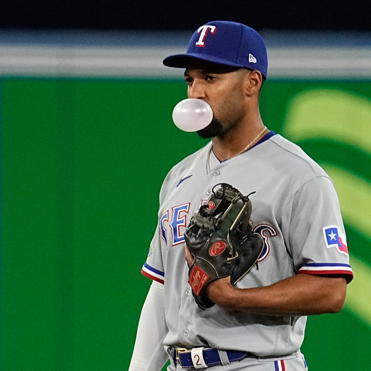 Rangers in rebuilding mode decade after only 2 World Series