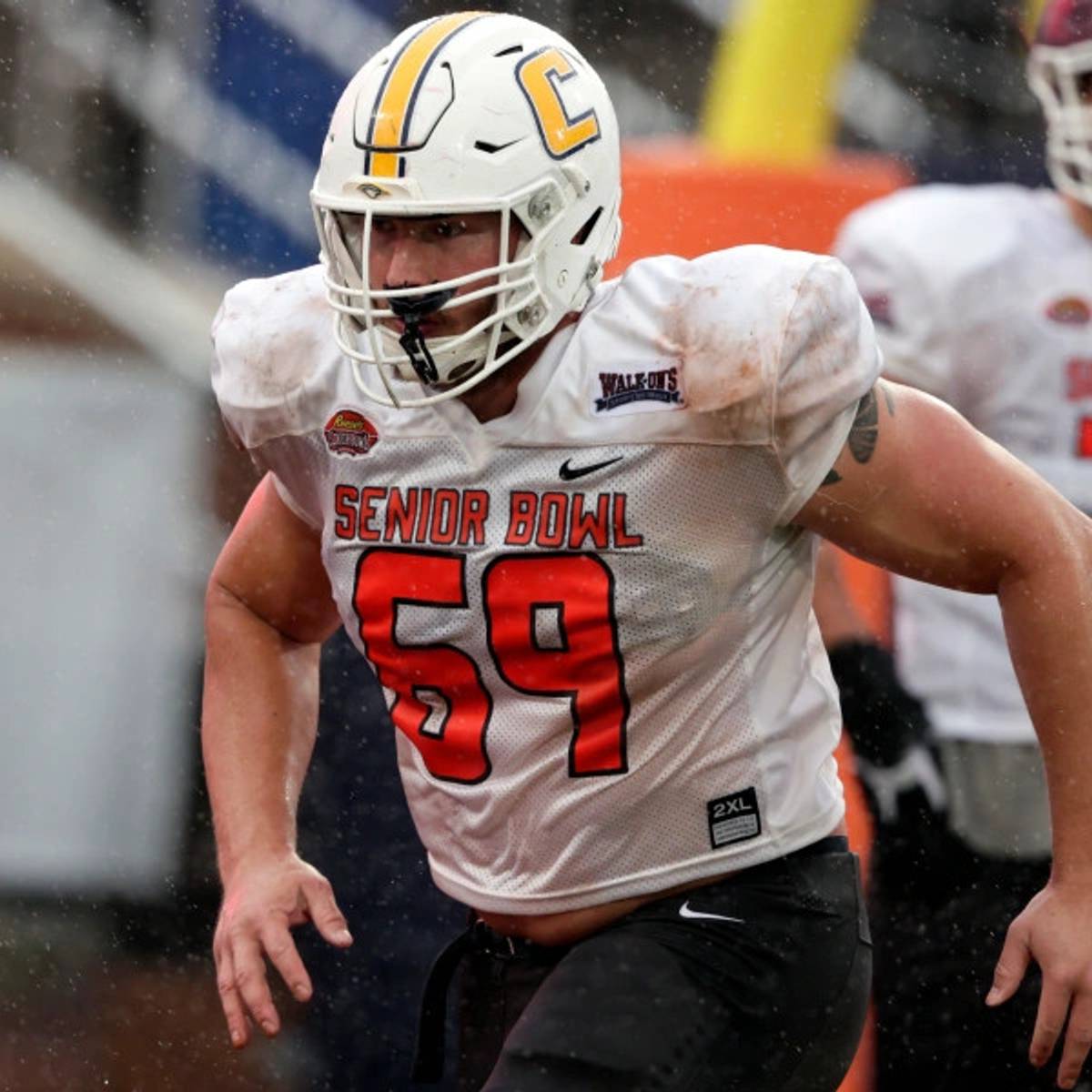 New England Patriots 2022 Offensive Line: Where Does Strange Fit? - Sports  Illustrated New England Patriots News, Analysis and More