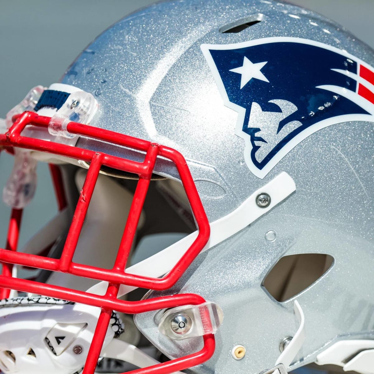 Patriots' red throwback uniforms with 'Pat Patriot' helmet to make
