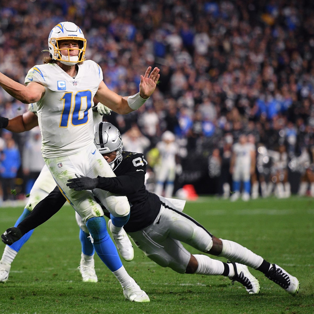 Los Angeles Chargers vs. Las Vegas Raiders Week 1: Game Prediction - Sports  Illustrated Los Angeles Chargers News, Analysis and More